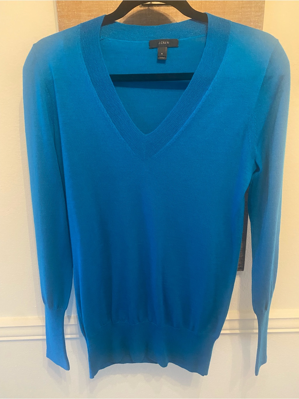 J. Crew Lightweight Merino Wool 3 Season V-Neck Sweater Sz S $118